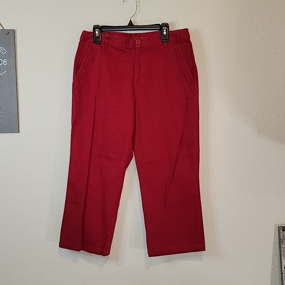 Allison Brittney Red Size 8 Capri Pants